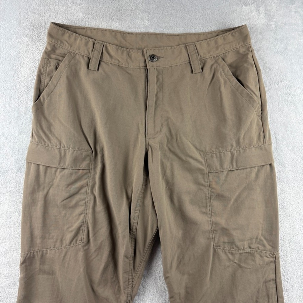 Duluth Trading Pants Mens 34x30 Beige Armachillo Cargo Hiking Outdoor Ripstop - Picture 2 of 10